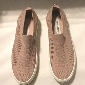Slip on sneakers